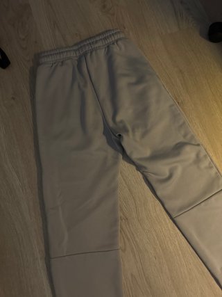 Pantalón chándal McKenzie gris