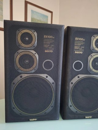 2 Colunas de Som Sanyo SX100AV