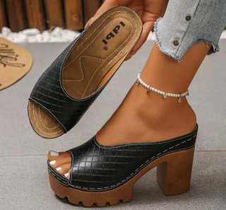 Sandalias Ida tacón plataforma negras