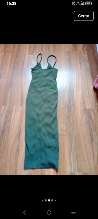 Vestido verde militar fruncido