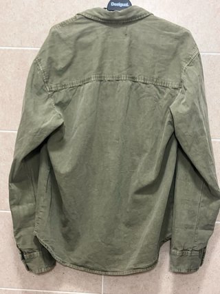 Sobrecamisa Pull&Bear verde militar Talla M