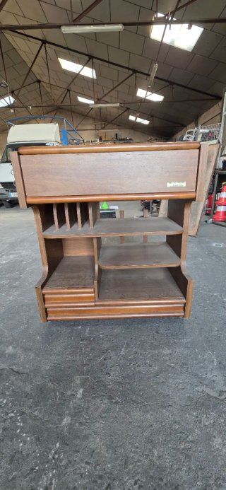 Mueble antiguo tocadiscos vinilo madera