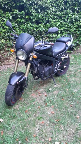 Hyosung GT 125 R 2007 Negra