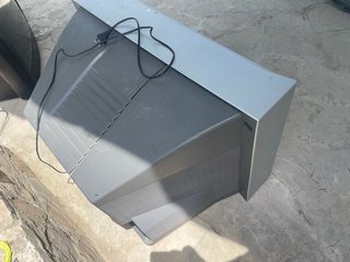 TV Sony Trinitron Gris