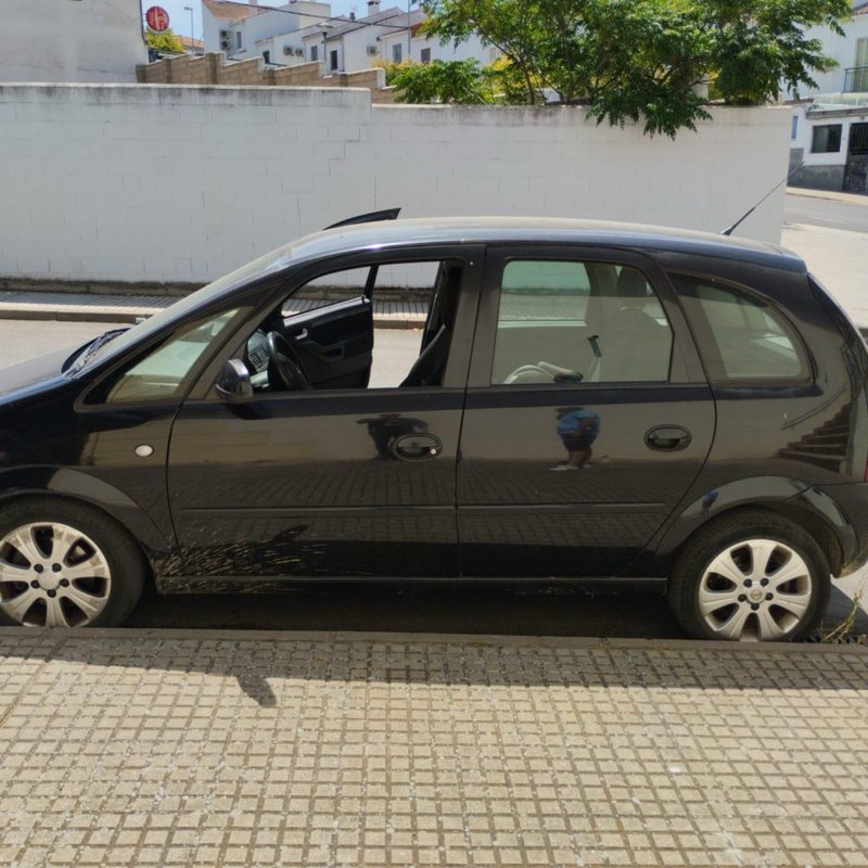Opel Meriva 2009 - foto 1