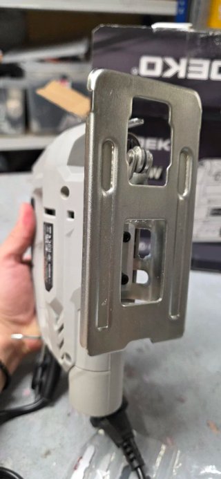 Serra Tico-Tico Deko 230-240V 50Hz