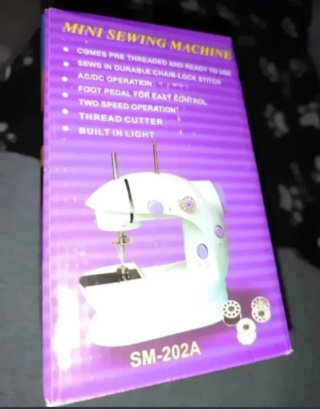 Mini Máquina de Coser Eléctrica SURA