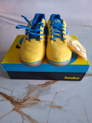 Zapatillas Fútbol Sala Sondico Nuevas con Caja