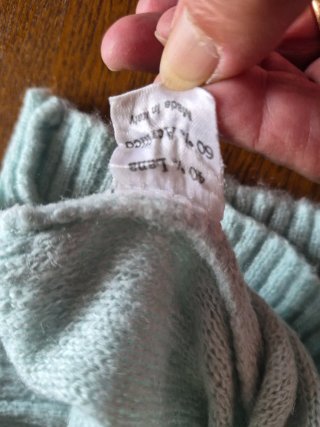 Maglia in lana verde acqua