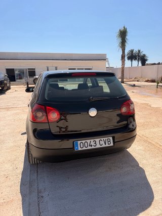 Volkswagen Golf 2004