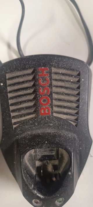 Cargador Baterías Bosch AL 1130 CV