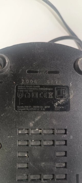 Cargador Baterías Bosch AL 1130 CV