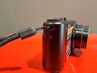 Sony Cyber-shot DSC-HX5V Câmara Digital