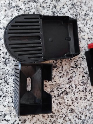 Cafetera Nespresso Krups Inissia Roja