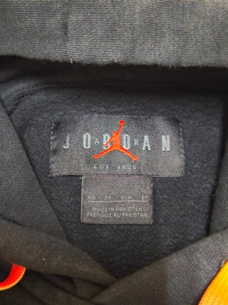 Sudadera Air Jordan Negra y Morada