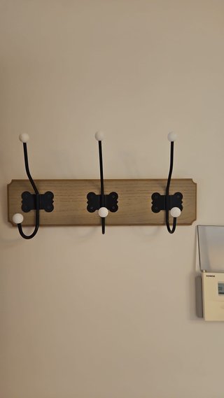 Perchero de pared madera y metal 3 ganchos