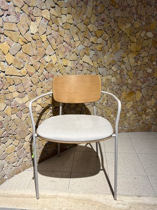 Sedia Maureen impilabile legno e tessuto