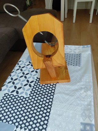 Jamonero de madera