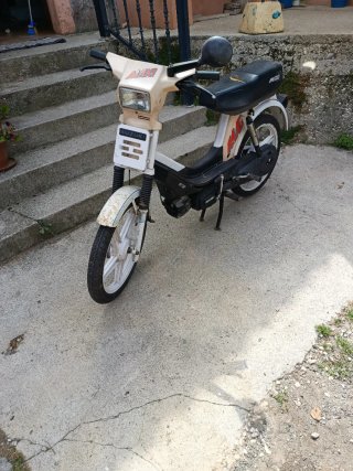Suzuki Maxi 49cc Moped