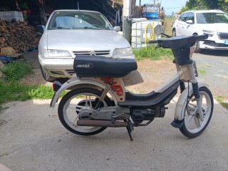 Suzuki Maxi 49cc Moped