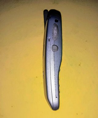 Móvil Amena (Motorola) , Gris Plata y Verde