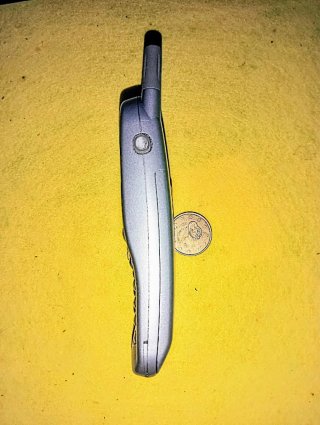 Móvil Amena (Motorola) , Gris Plata y Verde