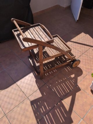 Carrito de madera teca exterior con plato amovible