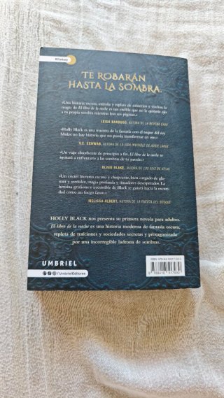 Libro "El libro de la noche" - Holly Black