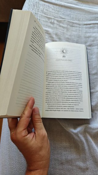 Libro "El libro de la noche" - Holly Black