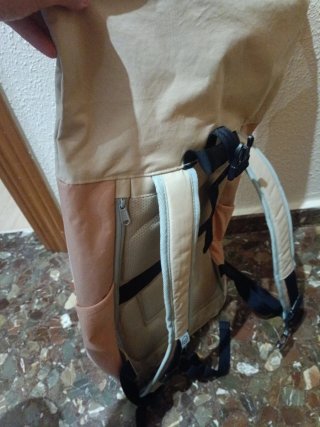 Mochila Johnny Urban Beige y Rosa