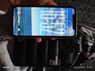 iPhone 11 Giallo