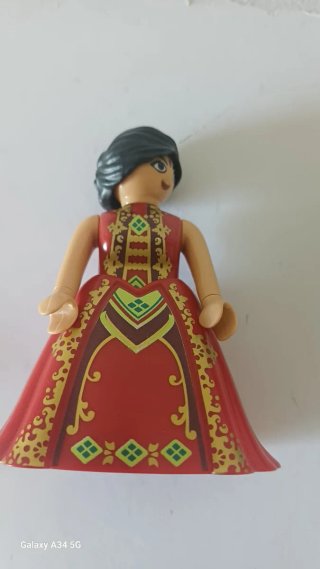 Playmobil Figura Mujer Vestido Rojo