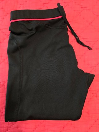 Mallas Adidas capri negras y rosas