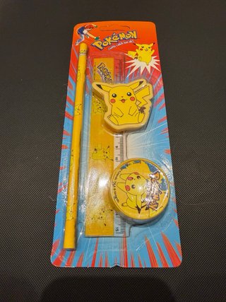POKEMON - Set escolar Pokémon sin abrir