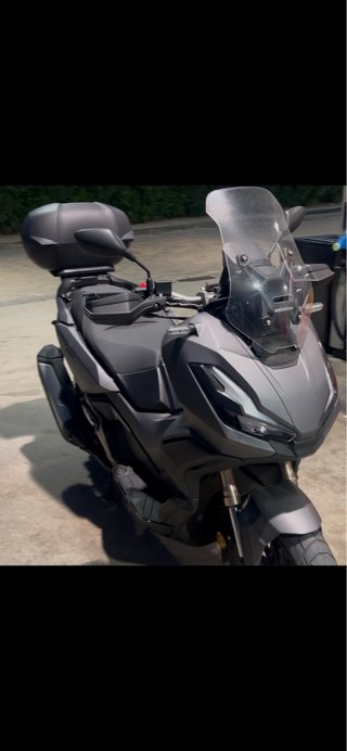 Honda ADV 350 Gris finales 2023