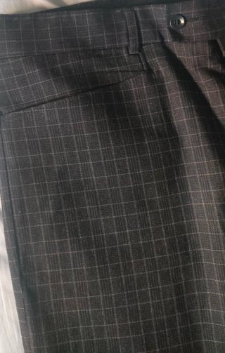 Pantalón Guess Cuadros Gris Oscuro
