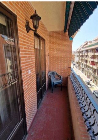 Se alquila.piso