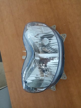 Optica delantera faro Suzuki Burgman UH125 UH200