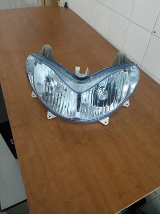 Optica delantera faro Suzuki Burgman UH125 UH200