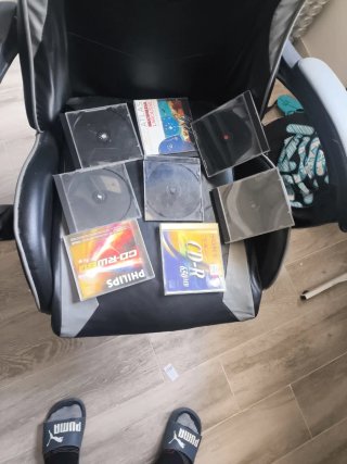 8 Porta CDs/DVDs VACIOS