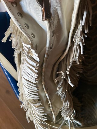 Borsa Prada in pelle bianca con frange