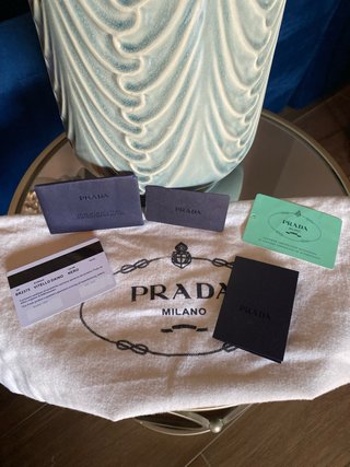 Borsa Prada in pelle bianca con frange
