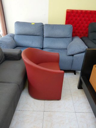 Butaca de piel roja