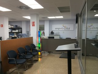 Atril recepción oficina robusto