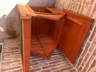 Caseta para perro de madera