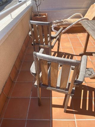 Mesa de exterior de teca + 2 sillas