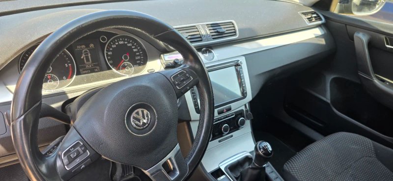 Volkswagen Passat 1.6 TDI Advance BMT 2013, foto 22