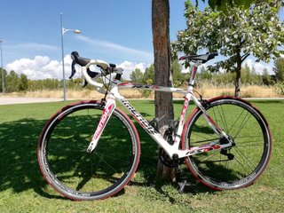 BICICLETA DE CARRETERA
