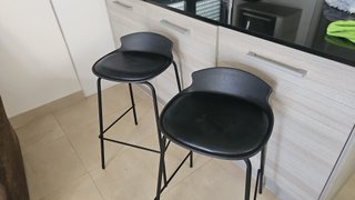 Lote 2 taburetes altos cocina/bar negros