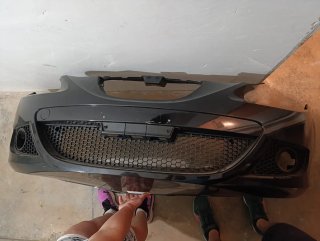 SEAT Leon 2007 ,el tubo escape y paragolpes nuevo